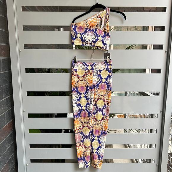 Lici Fit Chakra Multicolor Snake Sportsbra Leggings Matching Workout Set - Picture 4 of 10